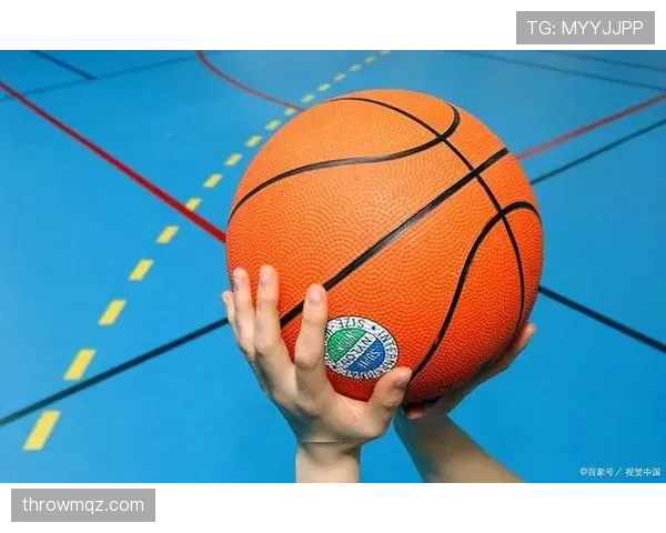 解读篮球持球启动规则,帮你避免带球走违例 解读篮球持球启动规则,帮你避免带球走违例